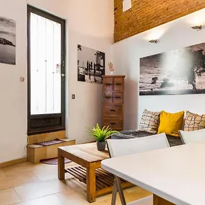 Fridays Flats Dreamy Duplex - Stylish Loft Barcelona